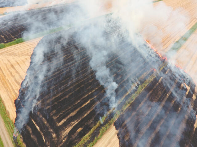Dry conditions, extreme heat and widespread burn bans are adding new challenges as Northeast Arkansas farmers prepare for post-harvest field burning — while a deadly 2023 crash serves as a warning about the dangers of smoke on area highways.