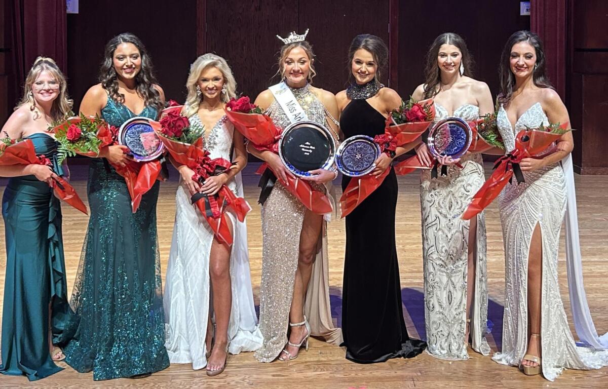 Reese Worthington, a freshman accounting major from Bonne Terre, Missouri, was crowned the 51st Miss Arkansas State University Wednesday night.