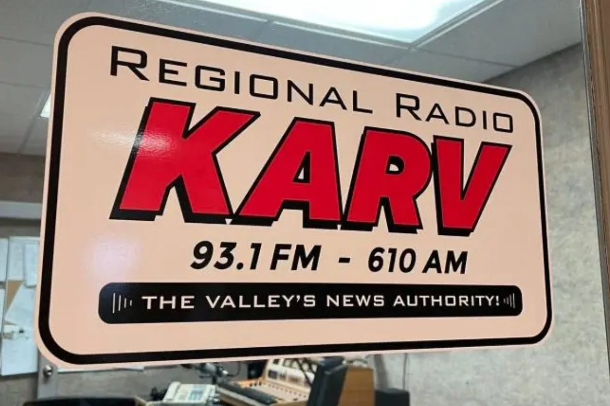 EAB Media sells share of radio signals in Arkansas