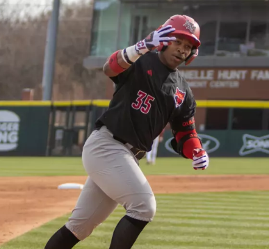 A-State Baseball Beats Number 6 Hogs