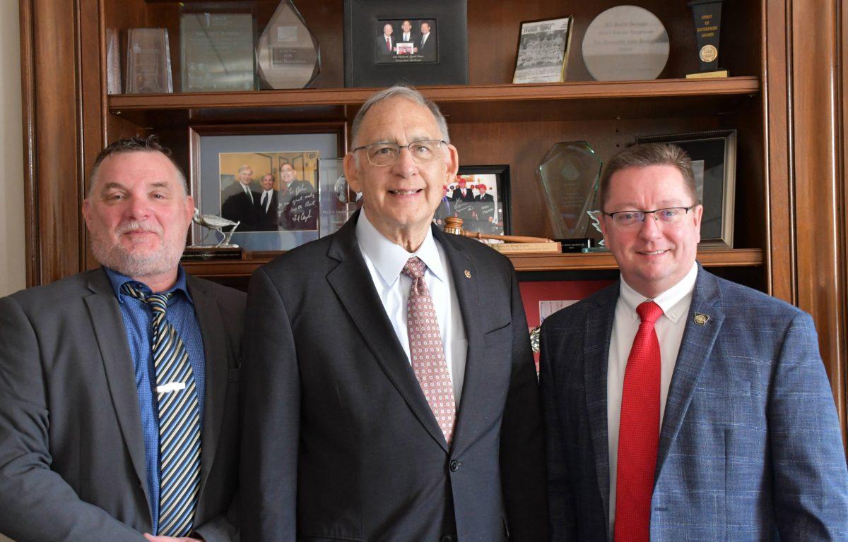 Arkansas Narcotic Officers’ Association Executive Board Members Wes Baxter and Lee Freeman and Sen Boozman