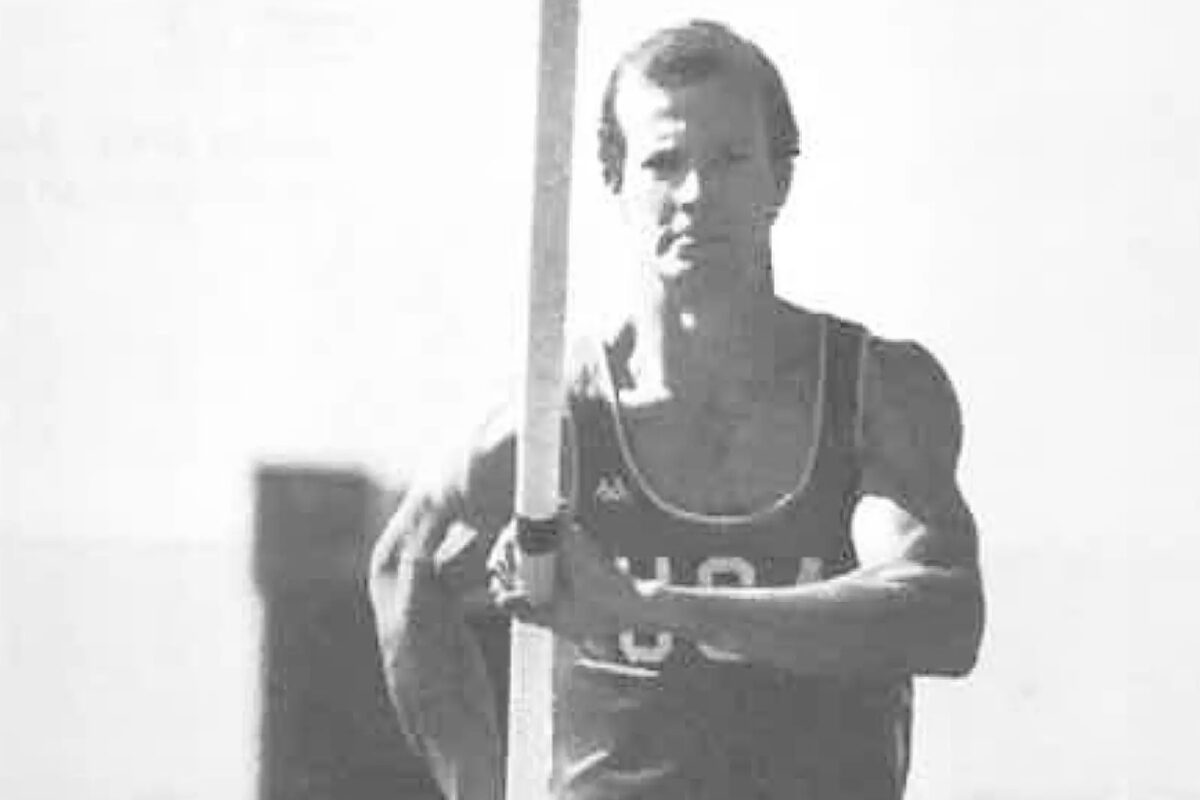 earl bell poll vault hall of fame