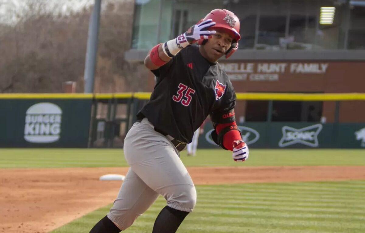 A-State Baseball Beats Number 6 Hogs