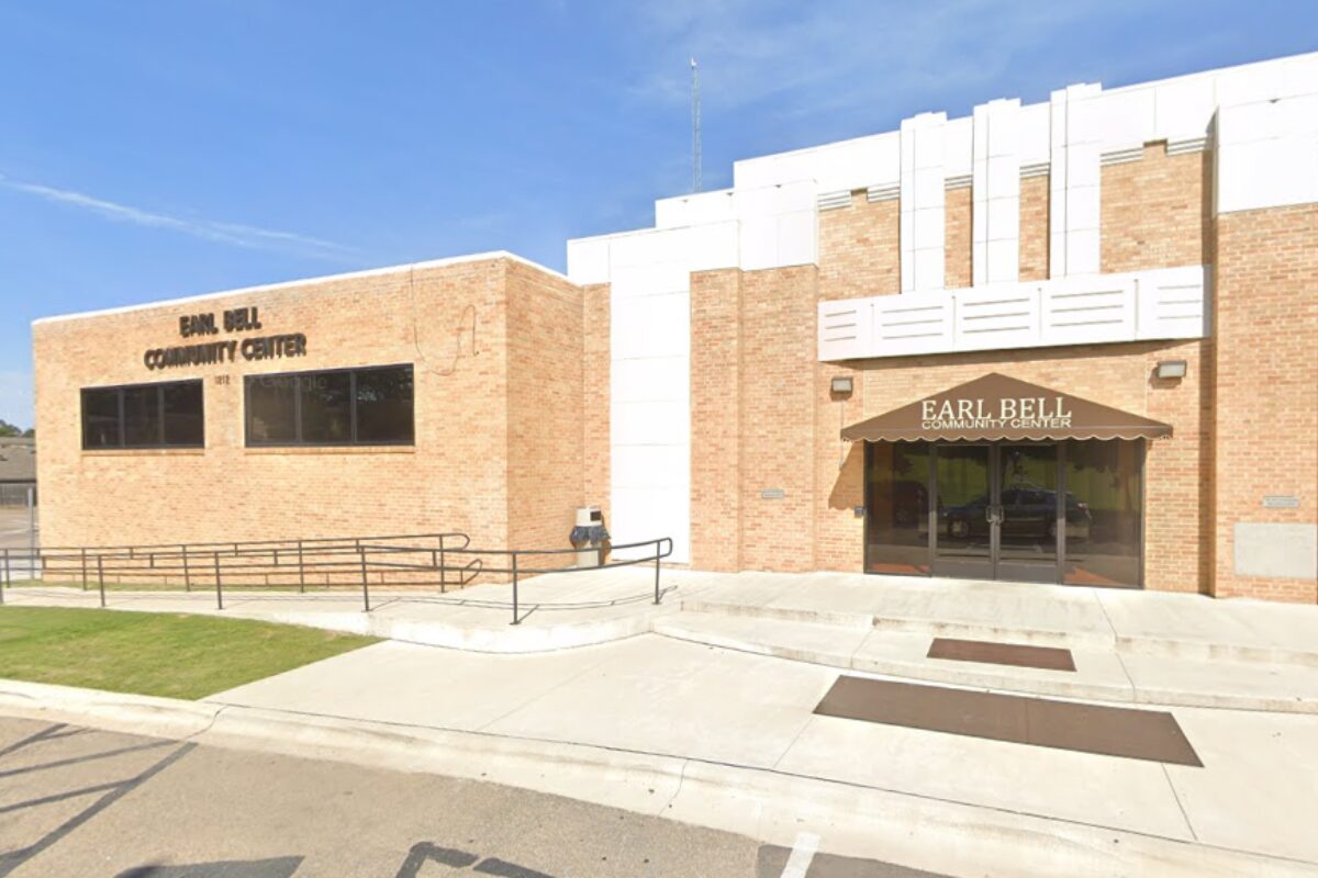 earl bell community center