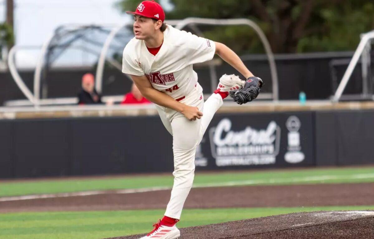 Astate falls in pitcher duel