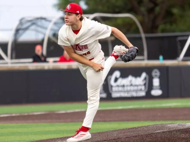 Astate falls in pitcher duel