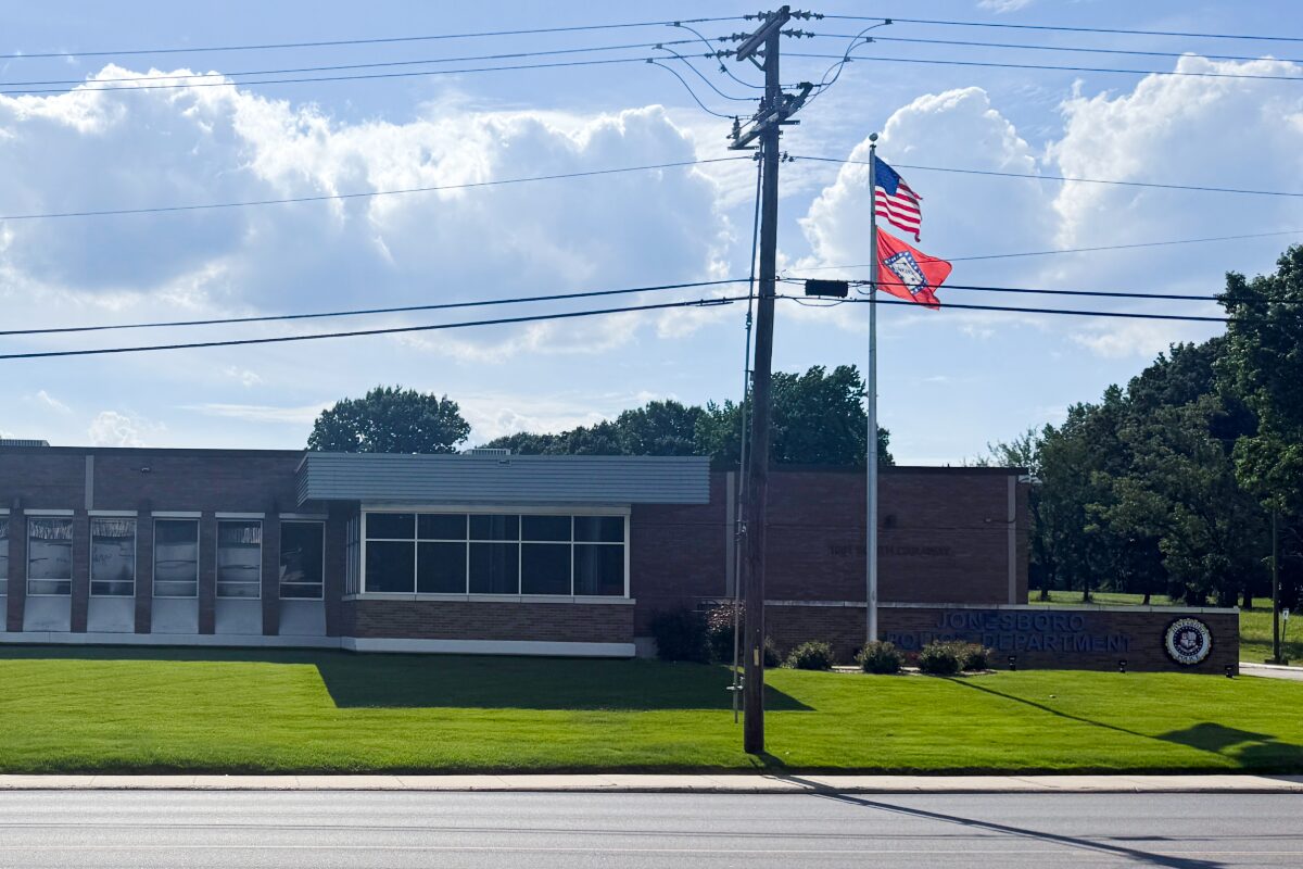 front of police department in jonesboro ar