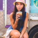 BEVERAGE CUTE DRINKING ICED COFFEE FOOD TRUCK HAT ICED COFFEE LATINA PERSON PURPLE REFRESHING SPANISH SUMMER TEENAGER WOMAN MUJER FEMME ETE VERANO GIRL TEENAGER SUMMERFOODDININGEMAIL SUMMERFOODDININGEMAIL SUMMERFOODDININGEMAIL
